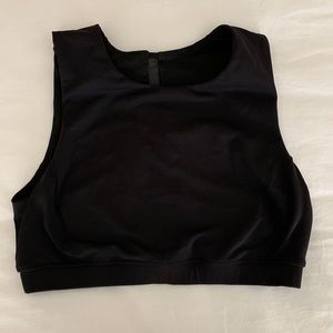 Lululemon sports bra/ crop top